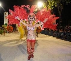 Foto de la galería: Cierre de lujo para los carnavales misioneros en San Ignacio