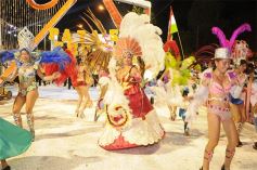 Foto de la galería: Cierre de lujo para los carnavales misioneros en San Ignacio