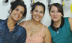 Foto de la galería: Festejo de Alexandra en Itaembé Guazú