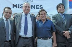 Foto de la galería: La apertura oficial del ciclo lectivo en Itaembé Miní