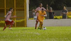 Foto de la galería: En una ráfaga Crucero lo dio vuelta y derrotó de local a Los Andes