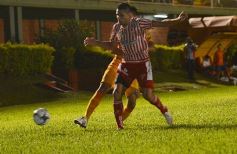 Foto de la galería: En una ráfaga Crucero lo dio vuelta y derrotó de local a Los Andes