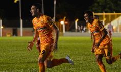 Foto de la galería: En una ráfaga Crucero lo dio vuelta y derrotó de local a Los Andes