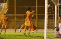 Foto de la galería: En una ráfaga Crucero lo dio vuelta y derrotó de local a Los Andes