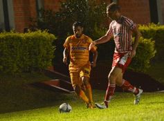 Foto de la galería: En una ráfaga Crucero lo dio vuelta y derrotó de local a Los Andes