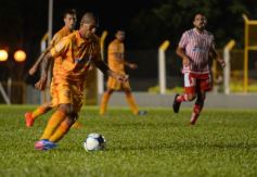 Foto de la galería: En una ráfaga Crucero lo dio vuelta y derrotó de local a Los Andes