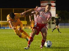 Foto de la galería: En una ráfaga Crucero lo dio vuelta y derrotó de local a Los Andes