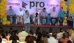 Foto de la galería: Referentes del PRO en todo Misiones se reunieron en el club Racing