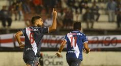 Foto de la galería: Hubo lluvia de goles en Villa Sarita, pero Guaraní no pudo ganar