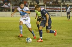 Foto de la galería: Hubo lluvia de goles en Villa Sarita, pero Guaraní no pudo ganar