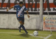 Foto de la galería: Hubo lluvia de goles en Villa Sarita, pero Guaraní no pudo ganar