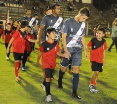 Foto de la galería: Hubo lluvia de goles en Villa Sarita, pero Guaraní no pudo ganar