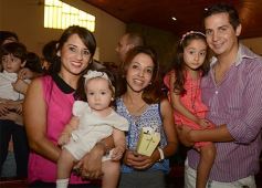 Foto de la galería: El baustismo de Liz Delfina en Santa Rita