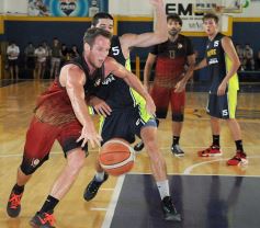 Foto de la galería: Tokio derrotó a Mitre en la primera del Provincial de básquet