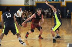 Foto de la galería: Tokio derrotó a Mitre en la primera del Provincial de básquet