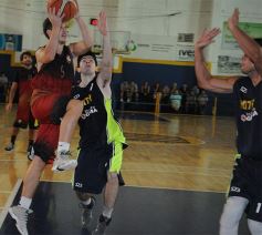 Foto de la galería: Tokio derrotó a Mitre en la primera del Provincial de básquet