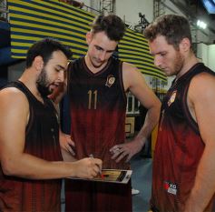 Foto de la galería: Tokio derrotó a Mitre en la primera del Provincial de básquet