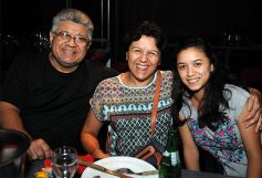 Foto de la galería: Noche de cumpleaños en Itakuá