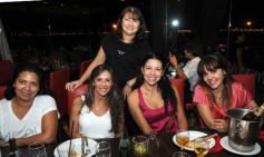 Foto de la galería: Noche de cumpleaños en Itakuá