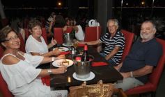 Foto de la galería: Noche de cumpleaños en Itakuá