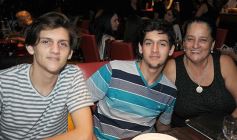 Foto de la galería: Noche de cumpleaños en Itakuá