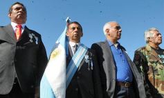 Foto de la galería: Homenaje a los veteranos de Malvinas en la costanera posadeña