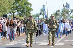 Foto de la galería: Homenaje a los veteranos de Malvinas en la costanera posadeña