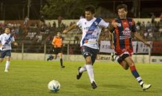 Foto de la galería: Una victoria que trajo un poco de oxígeno para Guaraní