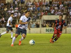Foto de la galería: Una victoria que trajo un poco de oxígeno para Guaraní