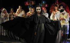 Foto de la galería: El Arcano de Viernes Santo deslumbró en la Cruz de Santa Ana