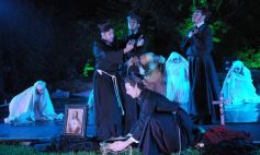 Foto de la galería: El Arcano de Viernes Santo deslumbró en la Cruz de Santa Ana