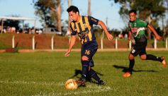 Foto de la galería: Aplastante triunfo de Mitre ante El Brete