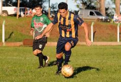 Foto de la galería: Aplastante triunfo de Mitre ante El Brete