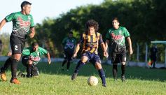 Foto de la galería: Aplastante triunfo de Mitre ante El Brete