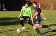 Foto de la galería: Aplastante triunfo de Mitre ante El Brete