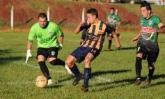 Foto de la galería: Aplastante triunfo de Mitre ante El Brete