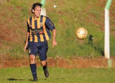 Foto de la galería: Aplastante triunfo de Mitre ante El Brete