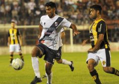 Foto de la galería: El día en que Guaraní se salvó definitivamente del descenso