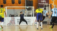 Foto de la galería: Posadas vibró con el superclásico sudamericano de Futsal