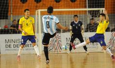 Foto de la galería: Posadas vibró con el superclásico sudamericano de Futsal