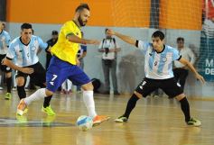 Foto de la galería: Posadas vibró con el superclásico sudamericano de Futsal