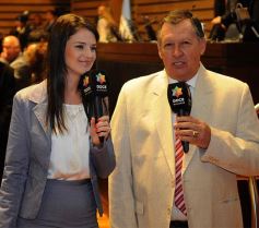 Foto de la galería: Apertura de sesiones en la Cámara: Primera parte