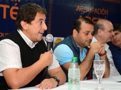 Foto de la galería: Presentaron la agrupación renovadora Areté