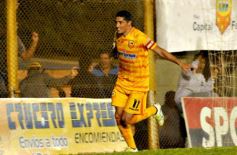 Foto de la galería: Postales de la goleada de Crucero ante Estudiantes