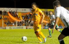 Foto de la galería: Postales de la goleada de Crucero ante Estudiantes