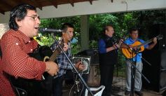 Foto de la galería: El cumple de Manuel Silveira, a pura música