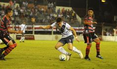 Foto de la galería: Guaraní empató e irá a Mendoza en busca de la hazaña