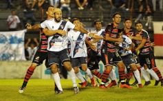 Foto de la galería: Guaraní empató e irá a Mendoza en busca de la hazaña