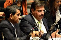 Foto de la galería: Primera sesión del año en la Legislatura