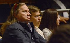 Foto de la galería: Primera sesión del año en la Legislatura